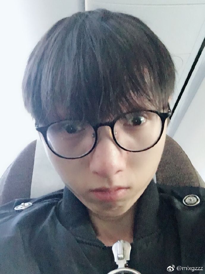  肉鸡rookie去哪个战队了 